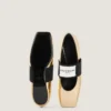 Ballerina’s met vierkante neus van leer met spiegeleffect Ballerina’s met vierkante neus van leer met spiegeleffect