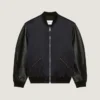Bomberjack van leer en satijn met Givenchy Paris-borduursel Bomberjack van leer en satijn met Givenchy Paris-borduursel
