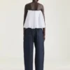 Bustier-top met cape aan de achterkant in kant Bustier-top met cape aan de achterkant in kant