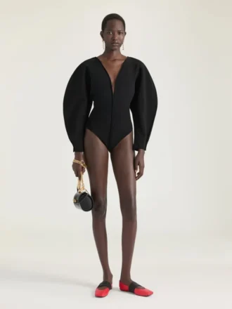 cocon-bodysuit van technisch breiwerk
