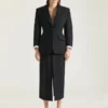 Cocoonjasje met enkele rij knopen van wol en mohair Cocoonjasje met enkele rij knopen van wol en mohair