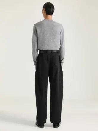Trui van wol en kasjmier met Givenchy Paris-borduursel Trui van wol en kasjmier met Givenchy Paris-borduursel