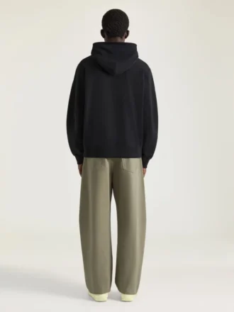 Couture-hoodie met naad in fleece, geborduurd met Givenchy Paris