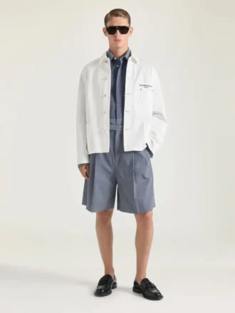 Couture-jasje met naden in denim, geborduurd met Givenchy Paris