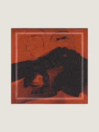 Dubbelgelaagde vierkante sjaal van zijden georgette met surrealistische print