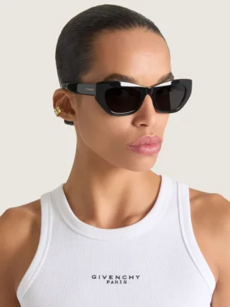 Givenchy Tape Earcuff van metaal en email