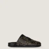 Label platte muiltjes van leer met studs Label platte muiltjes van leer met studs
