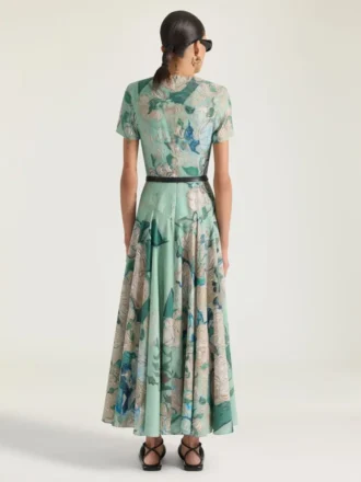 Lange jurk van viscose met rozenprint Lange jurk van viscose met rozenprint