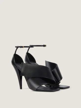 Leren sandalen met vierkante hak