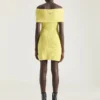 Off-shoulder mini-jurk van wol Off-shoulder mini-jurk van wol