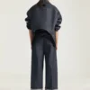 Raw jeans met omgeslagen pijpen Raw jeans met omgeslagen pijpen