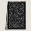 Sjaal van wollen jacquard met dierenprint Sjaal van wollen jacquard met dierenprint